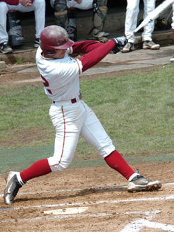 Whitworth Wins Extra-Inning Game to Sweep Doubleheader