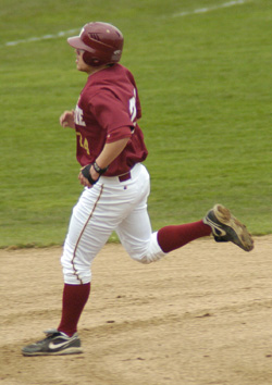 Chinn Blasts Grand Slam, as Bearcats Pound Pioneers, 14-2