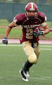 Pacific Lutheran, Ranked #19, Nips Bearcats, 24-21