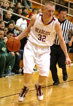 Bearcat Men's Basketball to Play at University of Oregon