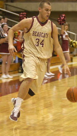 Mounts Scores 30 Points, but Lutes Limit Turnovers to Defeat Bearcats, 89-78