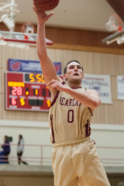 Fourth-Ranked Pirates Extend Slim Lead Late in First Half, Down Bearcats, 88-69