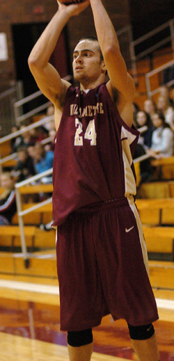 Bearcats Edge Willamette Alumni, 91-89