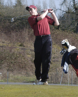 Bearcats Shoot 3-under Par for Second Place after First Day of Pacific Invitational