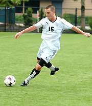 Puget Sound Defeats Bearcats, 2-0