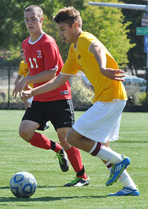 Thompson Scores Goal with 3:53 Left, as Willamette Wins at Pacific, 1-0