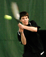 Seattle from NCAA Division I Edges Bearcats, 5-4