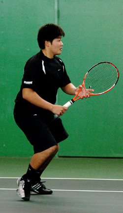 Bearcats Win match with U of O Club Team, 7-2, in Exhibition