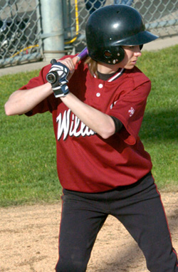 Bearcats and Lutes Split Doubleheader