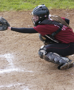 Bearcats and Boxers Split Doubleheader, as WU Wins in Eight Innings