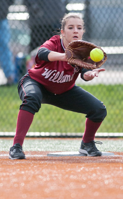 Bearcats Fall to Lutes, Defeat Bruins, at NWC Tournament