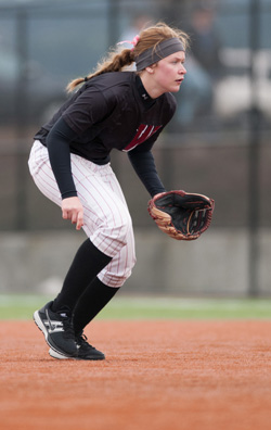 Whitworth Defeats Willamette, 8-7 in 8 innings and 8-6