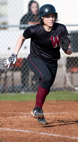 Bearcats Smack Five Home Runs to Sweep Lewis & Clark