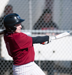 Whitworth Softball Earns Two Wins against Willamette, 3-0 and 9-5