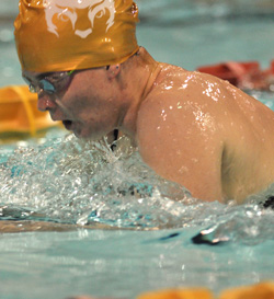 Bearcats Set School Record in Women's 400-yard Medley Relay
