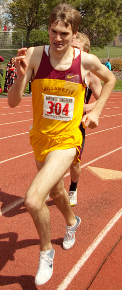 McLaughlin and Dinsmore Register Top Times in NWC so Far this Season