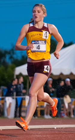 Freeby Leads 1-2-3-4 Finish in Women's Steeplechase at NWC Championships