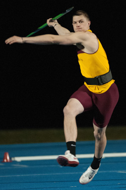 Loos Wins Men's Hammer Throw, Places Second in Javelin, at Lane Preview