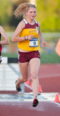 Bearcat Women's Track and Field Team Stays Ranked at #19