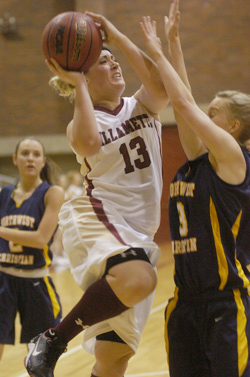 Whitman Holds Off Willamette for 74-71 Win