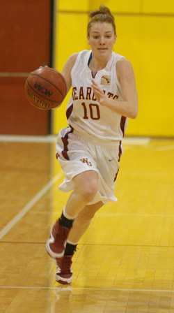 First-Half Surge Helps Pacific Lutheran Defeat Bearcats, 76-59