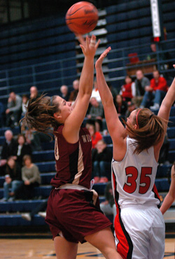 Whitworth Pulls Away from Willamette, 69-50