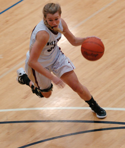 Bearcats Tip-Off Season Against La Verne at Bon Appetit Tournament