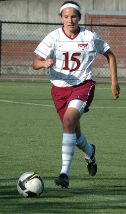 Bearcats Upend Puget Sound, 2-1, as Skelly Scores with 21 Seconds Left