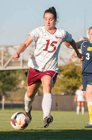 Willamette Dominates Statistics, but George Fox Slips Past Bearcats, 1-0