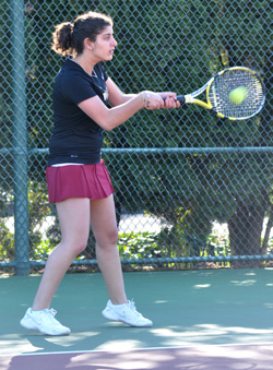 Willamette Upends Pacific 5-4 as Genena Provides Winning Point at #6 Singles