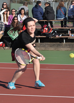 Bruins Slip Past Bearcats, 5-4, in Final Women's Tennis Match of Season