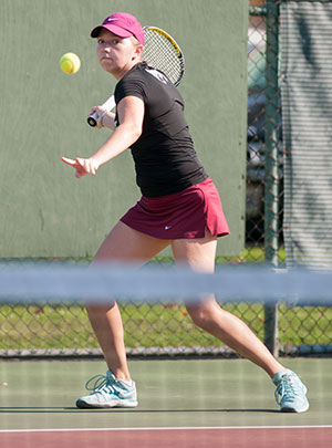 Puget Sound Rallies Past Willamette, 5-4, in Women's Tennis