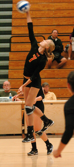 Bearcats Fall to George Fox, 3-1, as Burk Earns 20 Kill for the Bruins